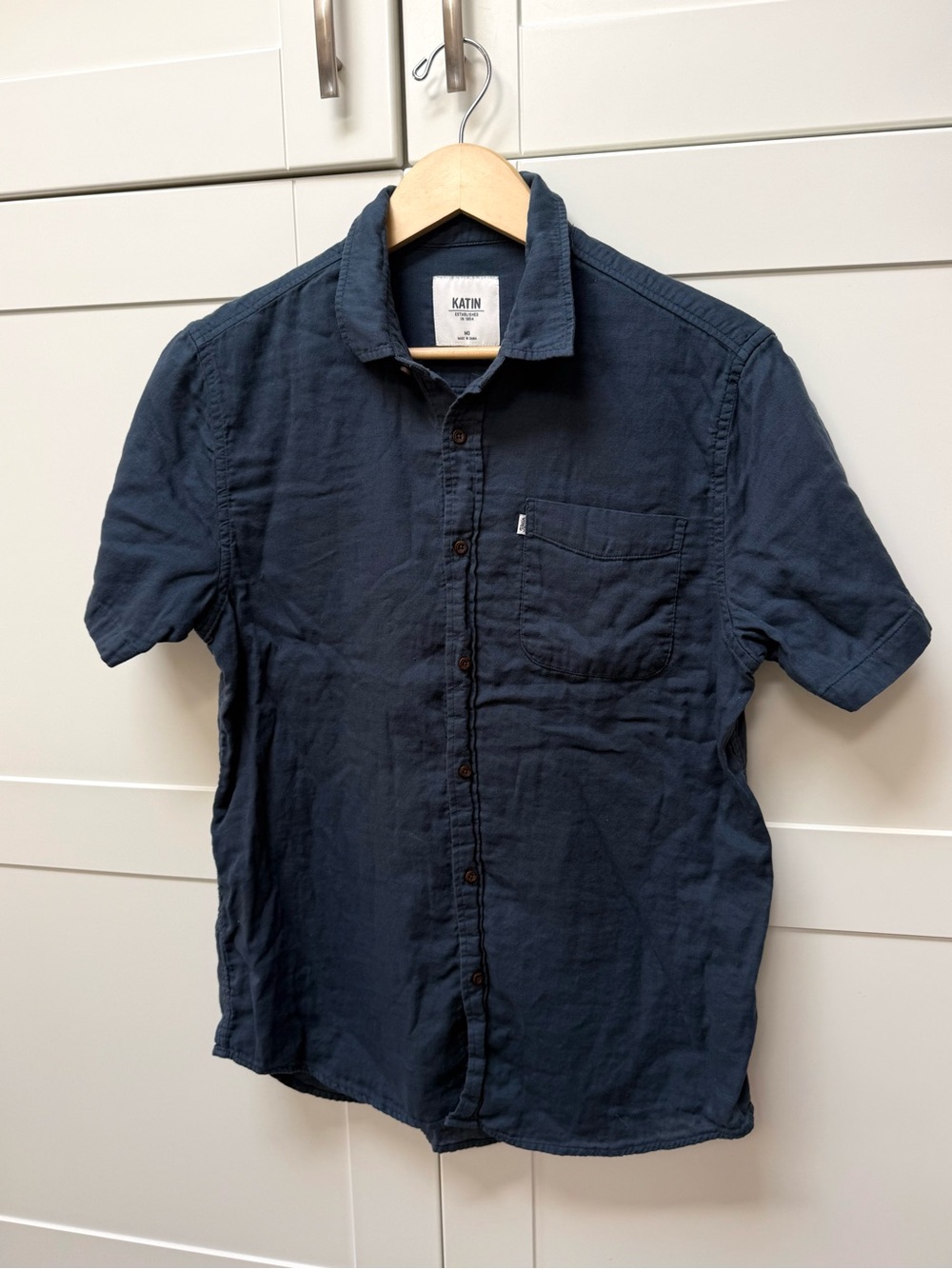 Katin Blue Short Sleeve Button Up Shirt Medium Casual Coastal Essential Cotton